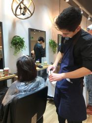 -曼都发型·臻选