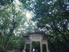 -灵岩山风景区