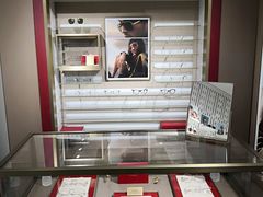 -目艮眼镜SHOWROOM(品牌集合店)