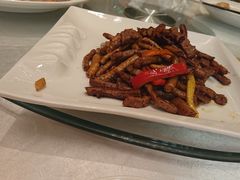-中山利和希尔顿酒店