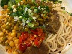 -呷佬·长沙手工米粉(金沙江路店)