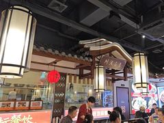 -川流不息·地道川菜·小龙虾(新松江路店)