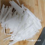 凉拌白萝卜丝