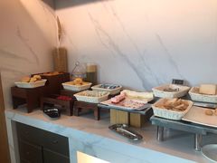 自助取餐区-天际餐厅(广州珠江新城假日酒店)