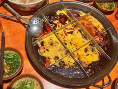 -周小明火锅(黑金冠社区店)