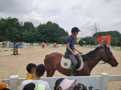 -重庆和泰马术俱乐部