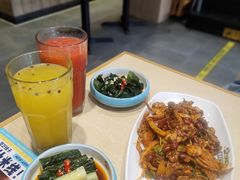 -灵芝妹子海鲜米线(劳动公园店)