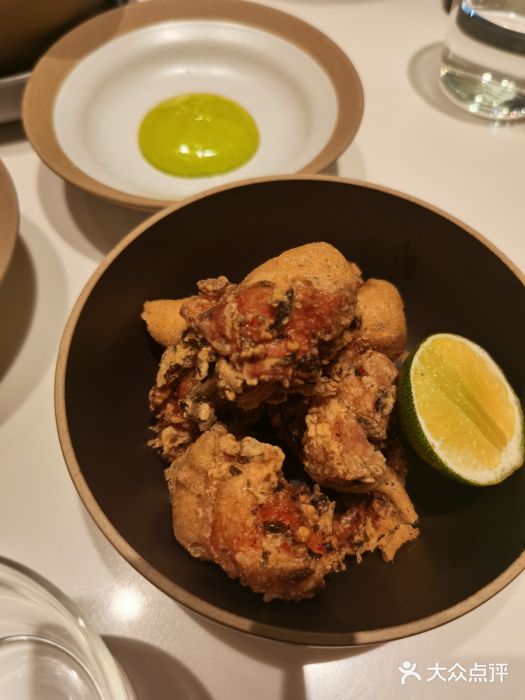胡麻(静安嘉里店)傣味炸鸡图片