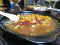 鲍汁红腰豆南瓜煲-东方之猪四更烤乳猪(金垦总店)