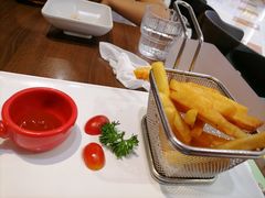 -豪客来牛排(空港华联店)