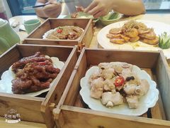 -锦粤宫·融合粤菜(上海金沙江店)