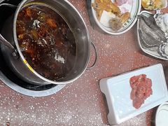 -四囍码头海鲜烧烤自助火锅(外滩南京东路悦荟广场店)