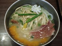-银米·云南传统过桥米线(双廊黑金冠店)