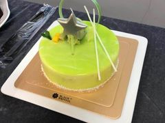 牛油果酸奶慕斯-黑池口感烘焙·生日蛋糕(坂田店)