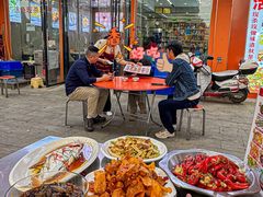 -丹水桥地锅鱼·翘嘴鲌·地方特色全鱼宴(丹江口大坝店)