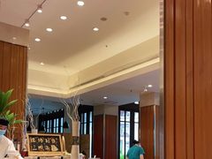 大堂-亚龙湾希尔顿自助餐厅·海鲜·烧烤·沙滩BBQ·现场乐队