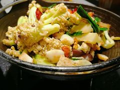 -万重锦·人文川菜馆(骡马市店)