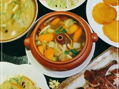 -醉美云南·云南菜主题餐厅(昆明站北京路双龙商场店)