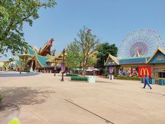 -七彩云南欢乐世界