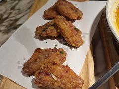 蛋黄鸡翅-弄堂里(西溪龙湖天街店)