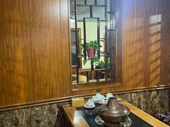 -果松木炭酸菜铜火锅·外婆参鸡汤