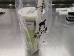 -沪上阿姨鲜果茶(世茂广场宽厚里店)