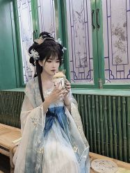 -洛水阁·汉服妆造体验馆(山塘街店)