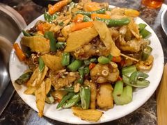 -鸿顺老铁锅美蛙鱼府(解放碑店)