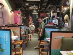 -佰人王串串香火锅(洋珠巷店)