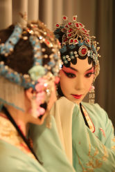 -华韵京剧摄影(洋桥角门东店)