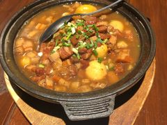 板栗红烧肉-Local泰莲庭(虹鳟鱼店)