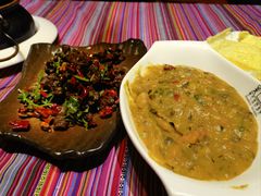 -香巴拉云南餐厅(华莱坞店)