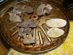黑猪五花肉-猪啊牛呀羊啊铜盘烤肉(正大广场店)