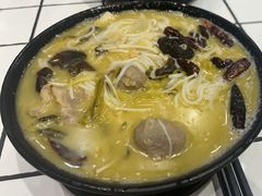 -肥汁米蘭香港米线(长宁来福士店)