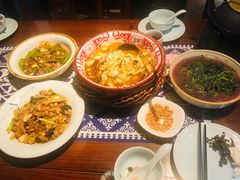 -不二舟食府(车站南路店)