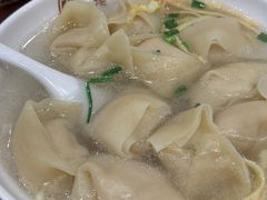 刀鱼馄饨-老半斋(福州路店)