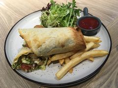 牛油果鸡肉卷-Maxpoint Kitchen 西餐咖啡(乐峰广场店)