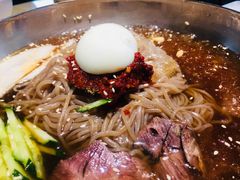 -唯成•韩国炭火烤肉 유성고기