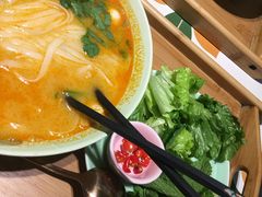 -越弥越南传统美食馆