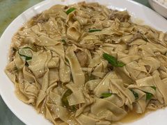 -王三美食(荷斯坦牛路店)