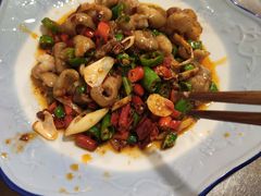 双椒肥肠-百年粉蒸牛肉