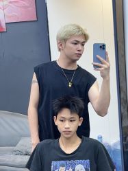 点击看大图 -藤野造型专业烫染接发