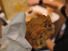 -麦当劳(上海虹桥站30B检票口楼上)