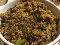 丝恋香菜牛肉脆哨煸饭-丝恋丝娃娃(小河海纳店)