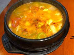 石锅大酱汤-鑫日千里马朝鲜族小馆(总店)