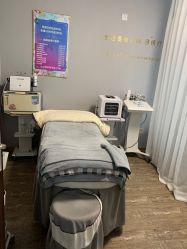 -IDEA·艾蒂尔科技美肤·日式美甲美睫集合店