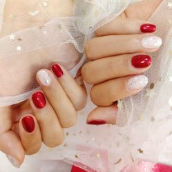 -蜜丝卡伦美甲美睫半永久