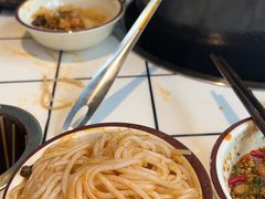 独创螺蛳粉锅-九街淑芬掌中宝串串公司(内街文化创意园店)