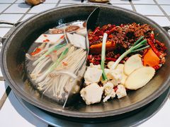 -贰回巷火锅馆(钟楼店)