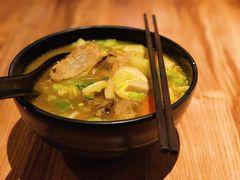 -玛格萝妮(汇智国际商业中心店)